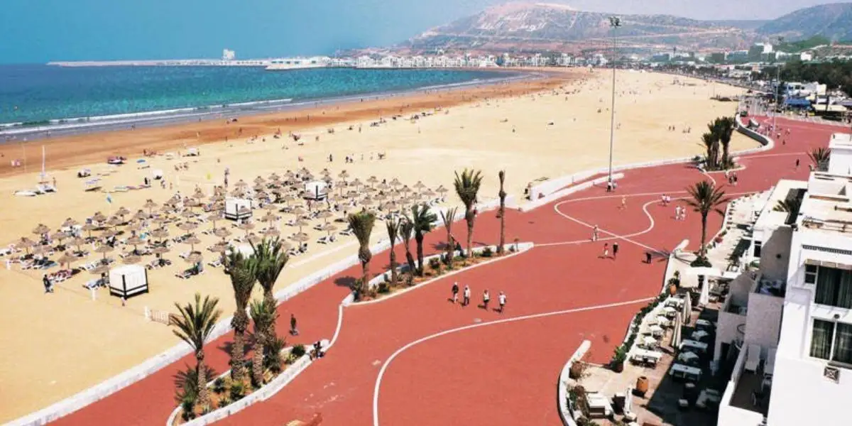 نزهة على الكورنيش: كورنيش أكادير · وقت الغروب, Morocco. Planned with Teefun.